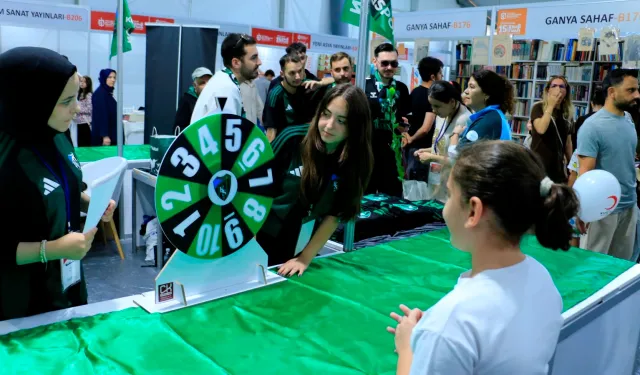 Kocaeli Kitap Fuarı’nda Yeşil-Siyah coşku​​​​​​​