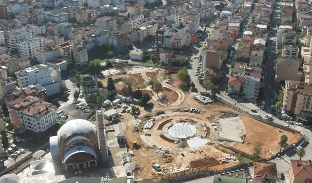 Kocaeli ve Çayırova Belediyeleri el ele: Kent meydanı yükseliyor