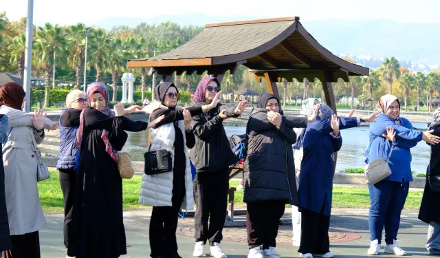Kocaeli’de kadınlara yönelik sağlık yürüyüşü devam ediyor