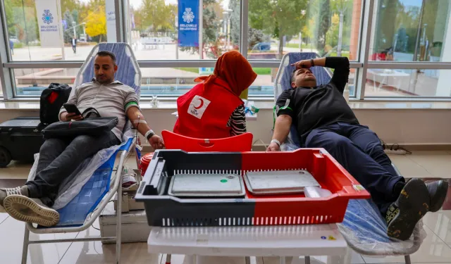 Konya Selçuklu'dan Kızılay'a kan bağışı