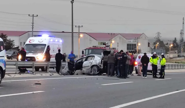 Köpeğe çarpmamak isterken bariyerlere girdi!