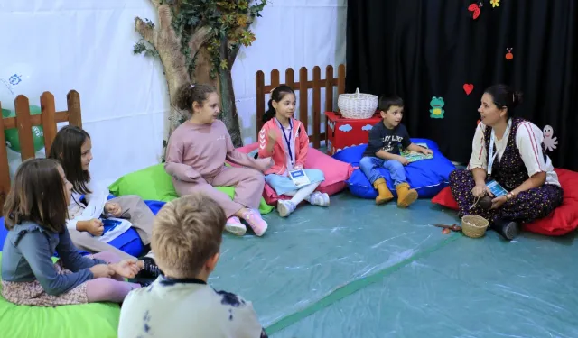 Küçük okurlar Kocaeli'de büyük eğlence