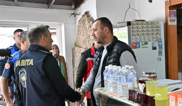 Manisa Büyükşehir'den okul önlerinde seyyarlara sıkı denetim