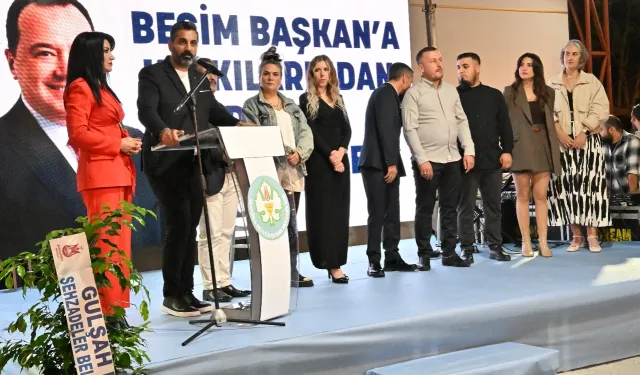 Manisa'da berberlerden 60. yıl coşkusu