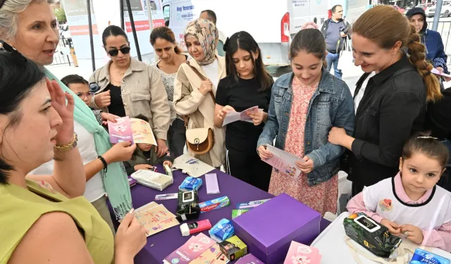 Manisa'da 'Dünya Kız Çocukları' farkındalığı
