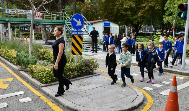 Minik sürücüler trafik bilinciyle yetişiyor