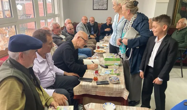 Sabuncuoğlu'nun 'Kalbimdeki Manşet: Hasangala' okurlarıyla buluştu