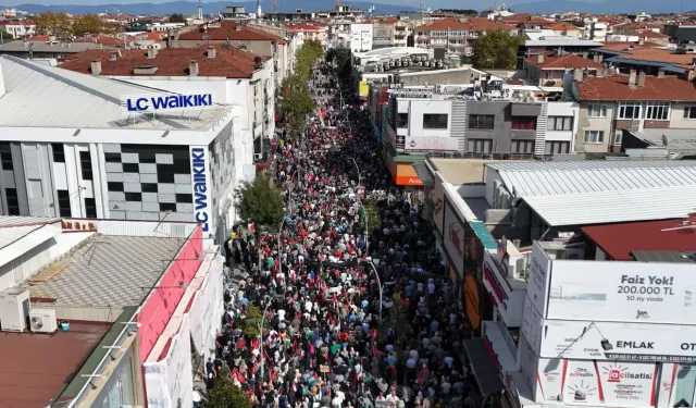Sakarya’da binlerce kişi ‘Özgür Filistin’ için yürüdü
