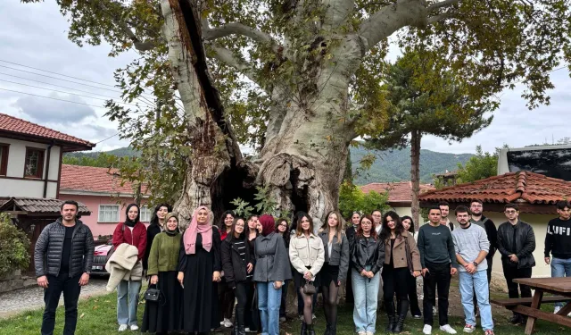 Sakarya'da üniversiteli gençler doğanın güzellikleriyle buluştu