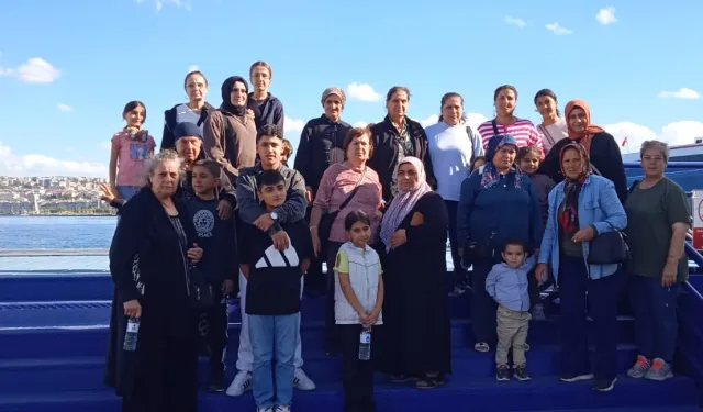 Somalı kadınlar İzmir'de körfez turuna çıktı