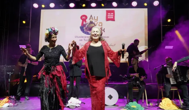 Suzan Kardeş’ten Ayvalık’ta Balkan Rüzgarı!