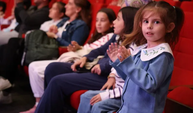 Türk dünyasının masalları minik kalplere dokundu