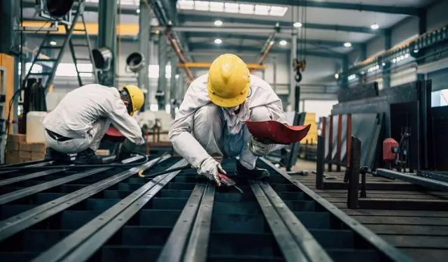 Ücretli çalışan sayısı Ağustos’ta arttı... Ticaret-hizmet sektörü lider