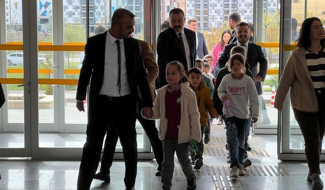 Bayburt Ülkü Ocakları 8 köy okulunu sinemayla buluşturdu