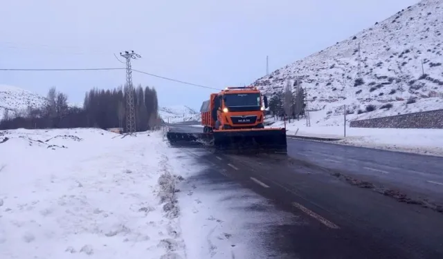 Bayburt’u Çevre İllere Bağlayan Yollar Açık Tutuluyor