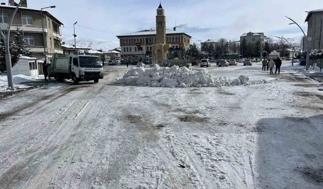 Gökçedere'de kesintisiz kar mesaisi