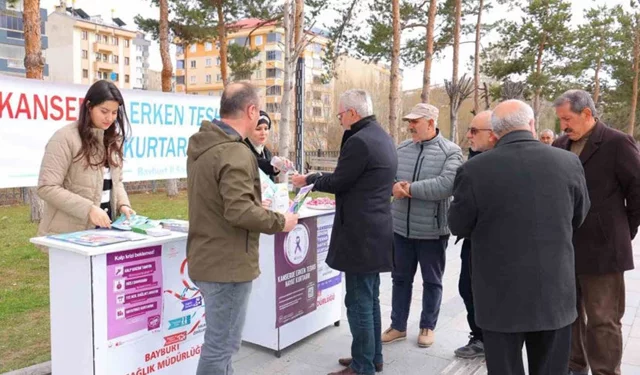 Bayburt’ta Kanserle Mücadelede Farkındalık Standı Açıldı