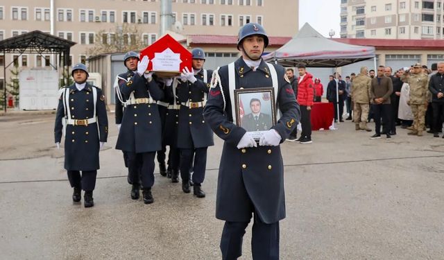 Uzman Çavuş Emrah Türkoğlu Bayburt'ta Törenle Uğurlandı