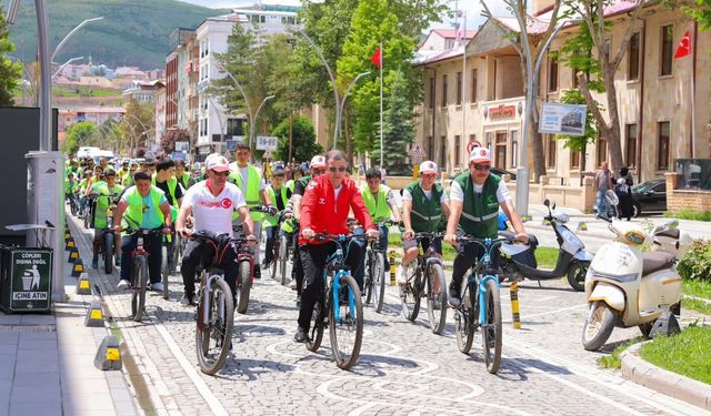 Bayburt'ta Yeşilay Bisiklet turu yapıldı