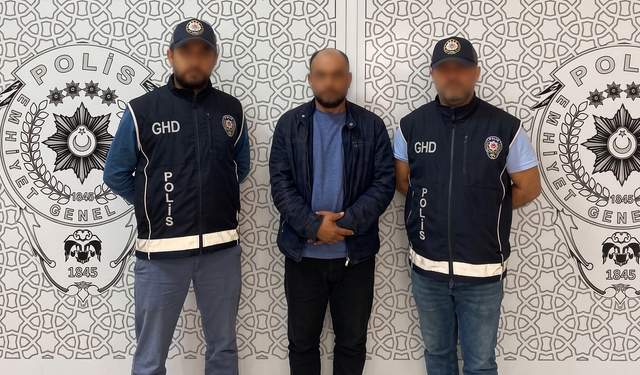 Bayburt'ta 5 göçmen, 4 organizatör yakalandı