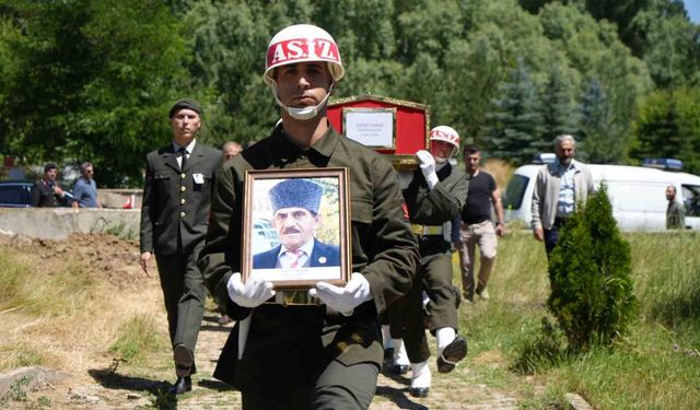 Bayburt, Kıbrıs Gazisi Eşref Kabak’ı son yolculuğuna uğurladı