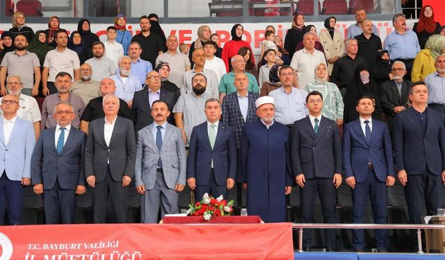 Bayburt’ta 246 Hafız icazetini aldı