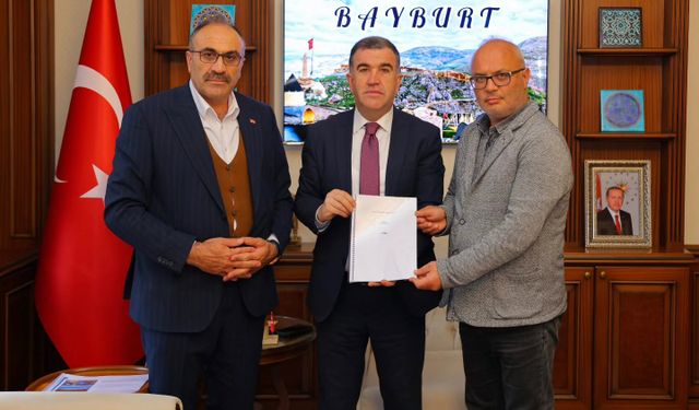Bayburt’taki Petrol Potansiyeli,Vali Eldivan’a Teknik Rapor Sunuldu