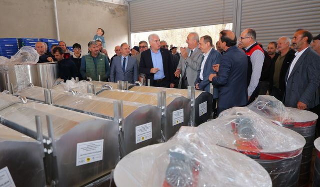 Bayburt Belediyesi'nden Arıcılara Ekipman Desteği