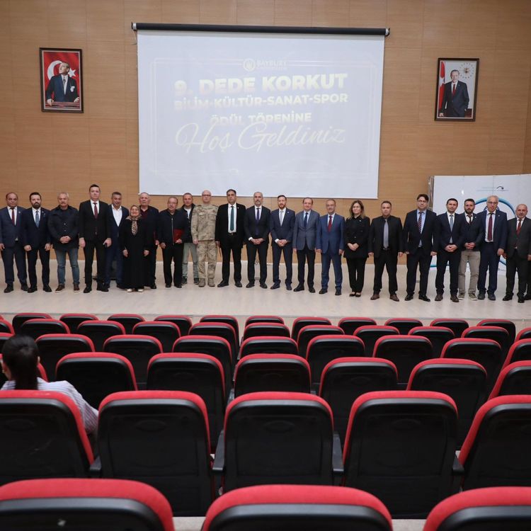 Bayburt Üniversitesi 9. Dede Korkut Ödülleri Sahiplerini Buldu