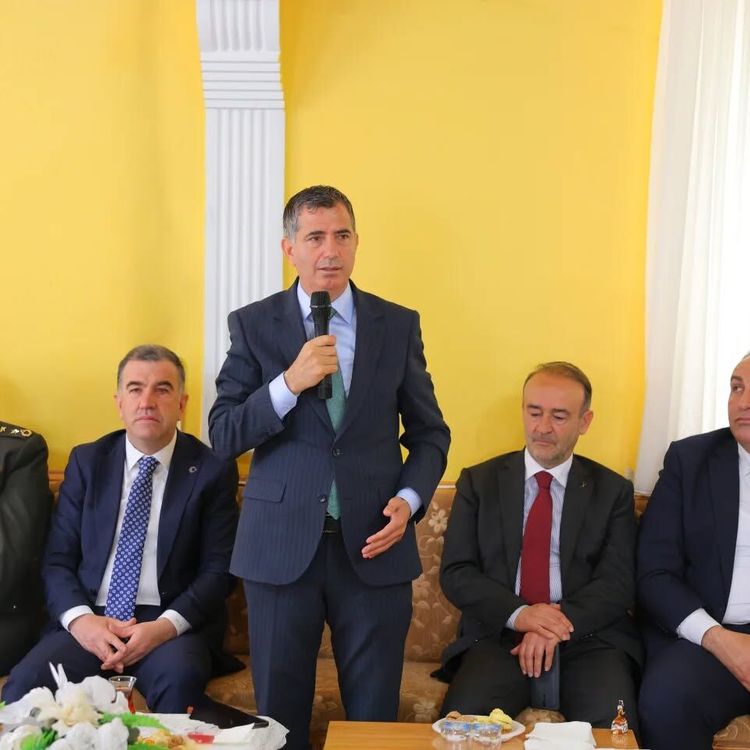 Bayburt bayramlaşmanın adresi Genç Osman Mahalle Odası