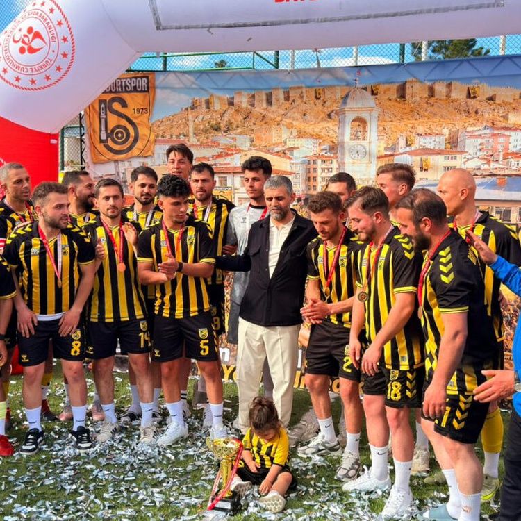 25 yıl sonra Bayburtspor Şampiyon
