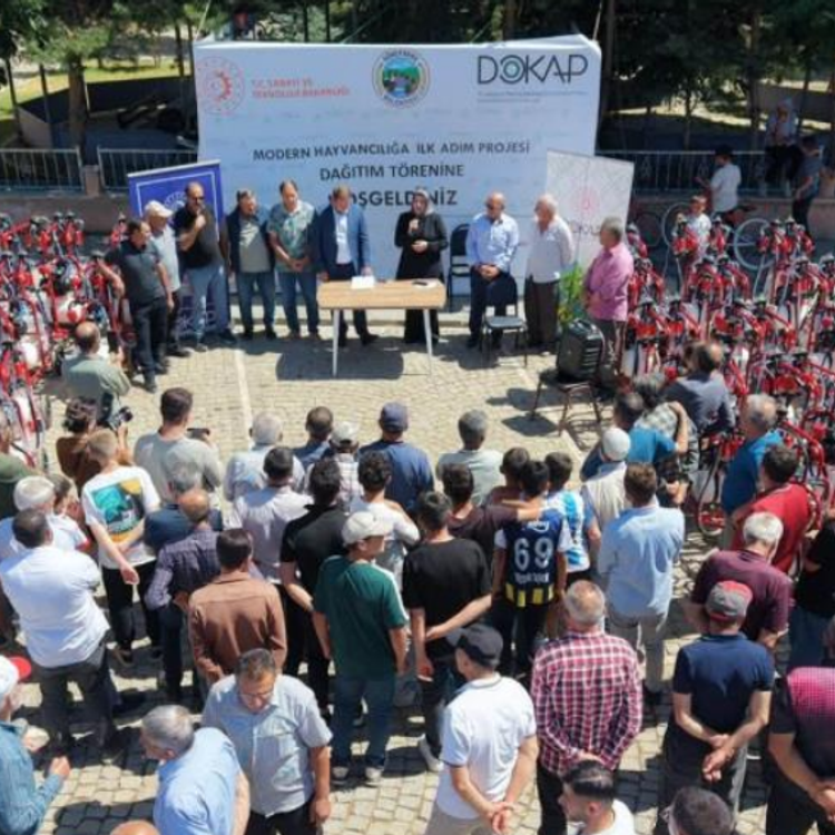 Gökçedere’de 250 İşletmeye 8 Milyon Liralık Makine ve Ekipman Desteği