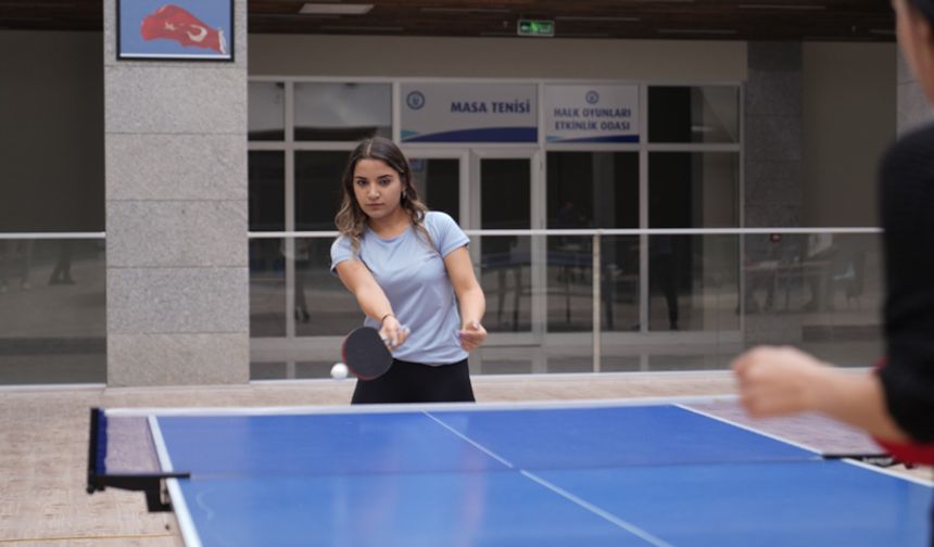 Üniversitede Cumhuriyet Bayramı Etkinlikleri Masa Tenisi Turnuvasıyla Başladı