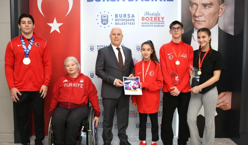 Başkan Bozbey, Bursalı milli şampiyonları ağırladı