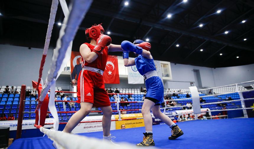 Boks Türkiye Şampiyonası Bayburt Üniversitesinde başladı