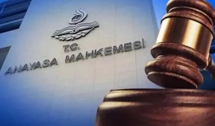 Anayasa Mahkemesi’nden 10 siyasi partiye mali denetim kararı