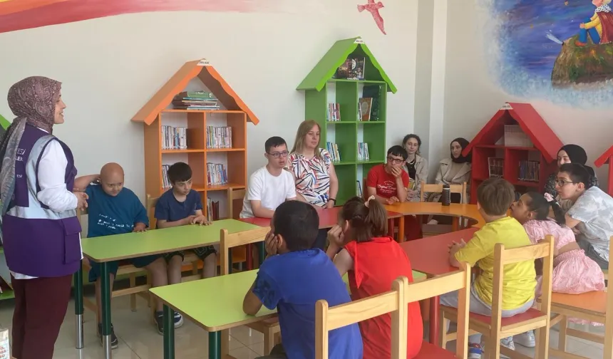 Özel çocuklar İZGİM’de kitaplarla ve el sanatlarıyla tanıştı