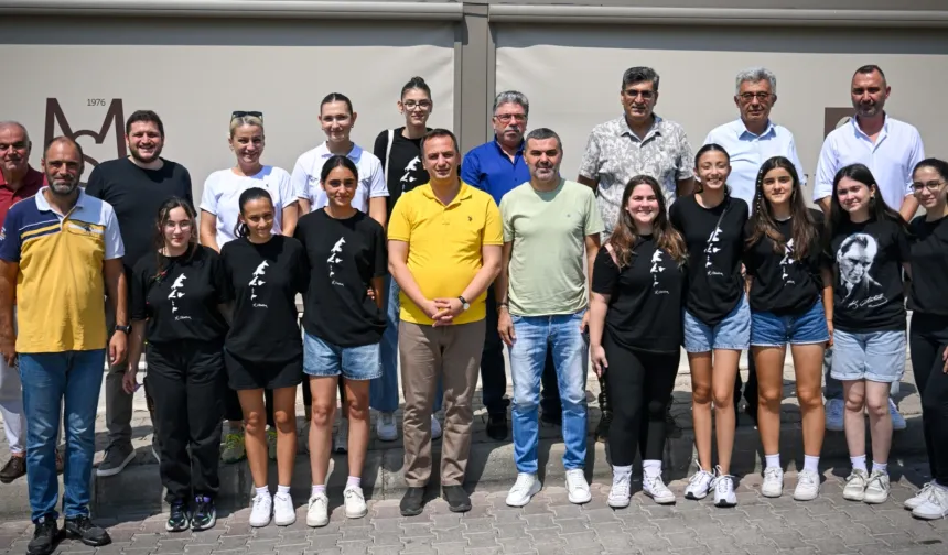 Bornova’nın sultanları set vermeden zirvede
