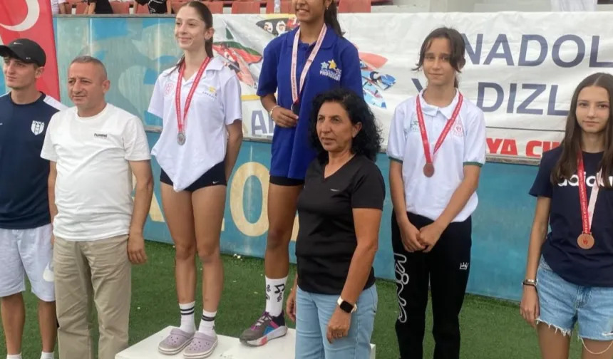 Sakarya Büyükşehir sporcuları başarılarına yenilerini ekledi