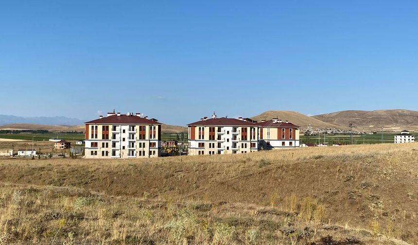 Demirözü belediyesi 17 adet taşınmazı satışa çıkardı