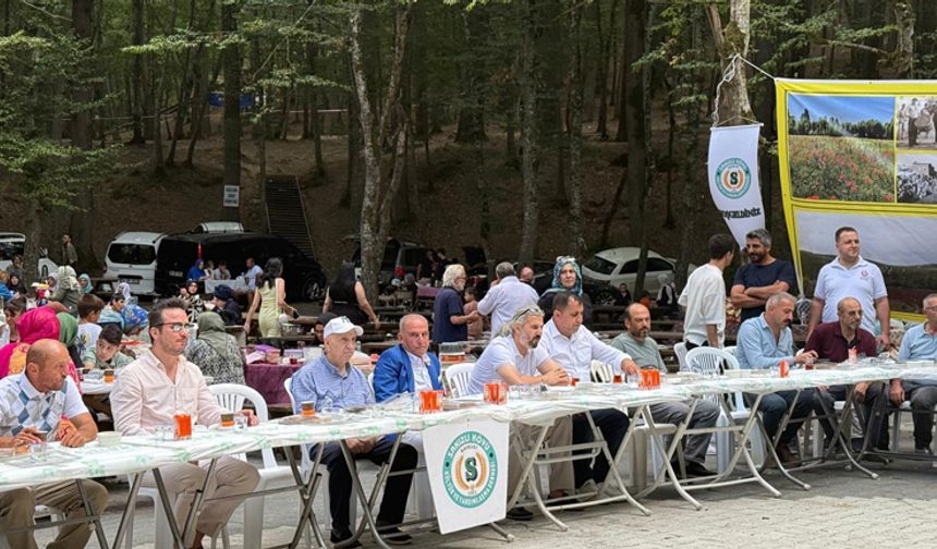 Sakızlı köylüleri Kemerburgaz’da piknikte buluştular