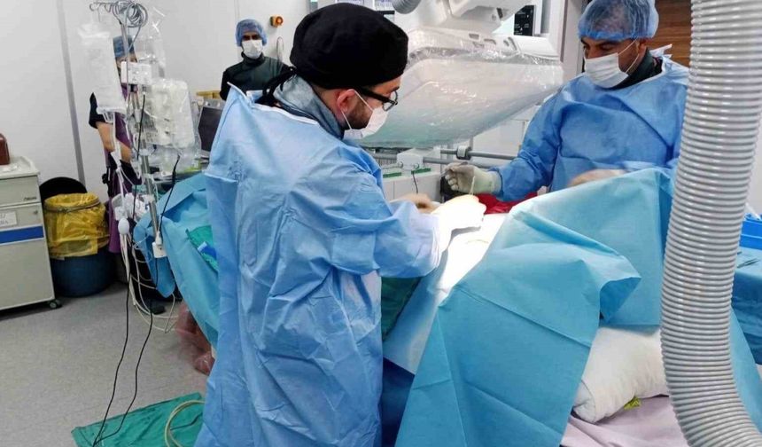 Bayburt Devlet Hastanesi'nde Kalp Pili Uygulaması Başladı