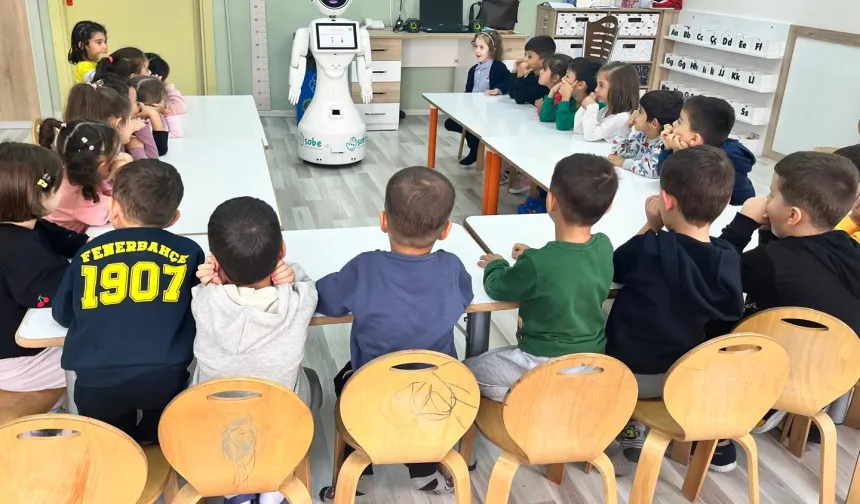 Konya SOBE’de robot destekli eğitim hamlesi