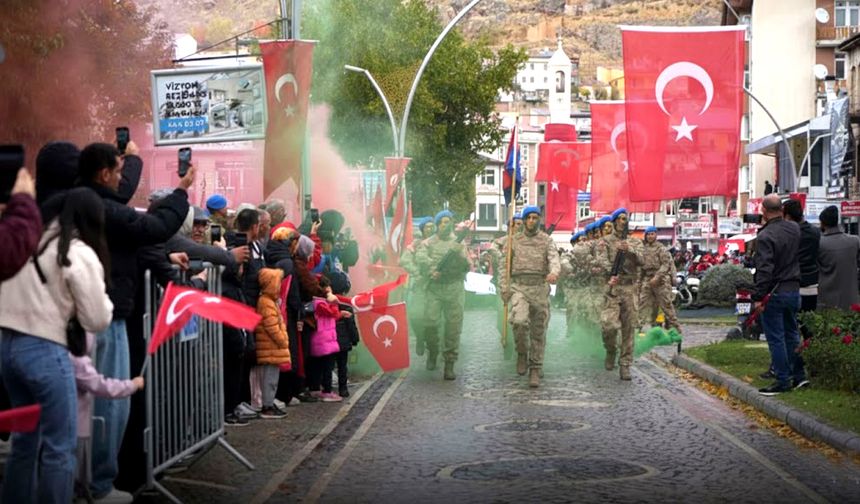 Cumhuriyet'in 102. Yıl Dönümü Bayburt'ta Coşkuyla Kutlandı