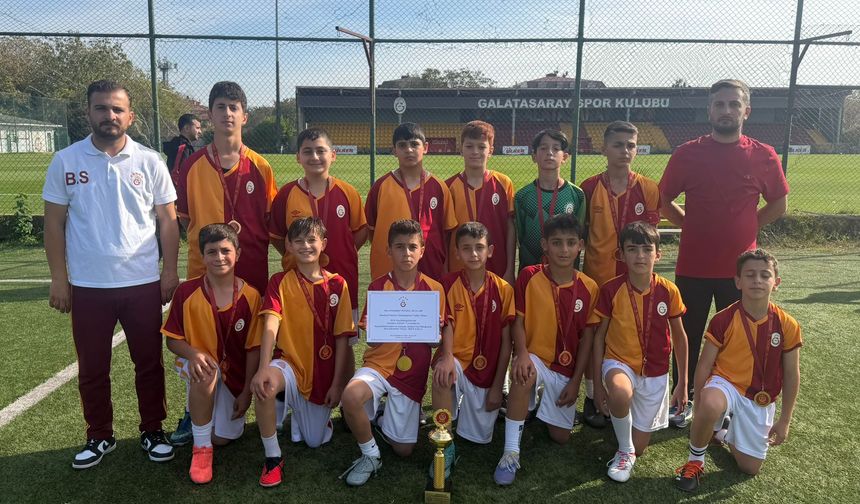 Bayburt Galatasaray U13 Takımı İstanbul’da Şampiyon