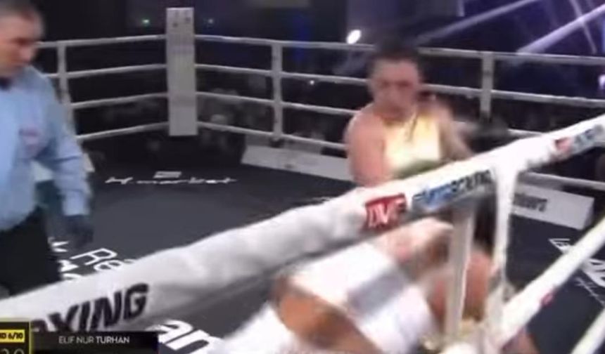 Bayburtlu Elif Nur Turhan, WBA Süper Tüy Sıklet Dünya Şampiyonu oldu.