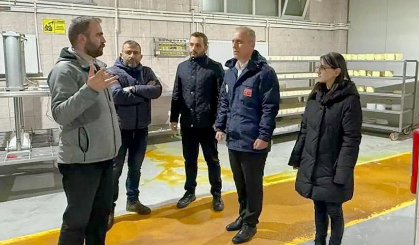 Bayburt’ta peynir üretim tesisi denetlendi