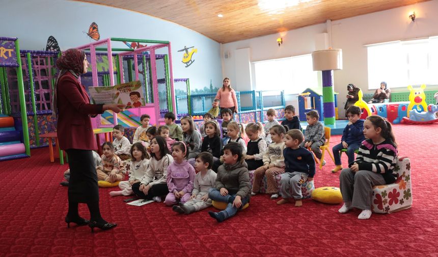 Masalların büyülü dünyası Bayburt’ta miniklerle buluştu