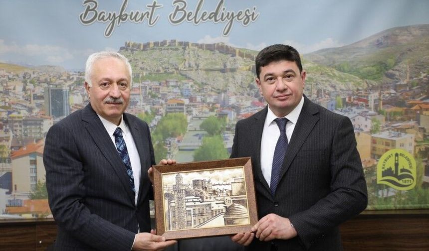 Azerbaycan Kars Başkonsolosluğundan  Bayburt belediyesine ziyaret