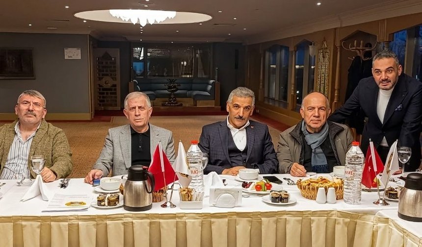 Bayburt VAKFI Yönetimi İftarda buluştu